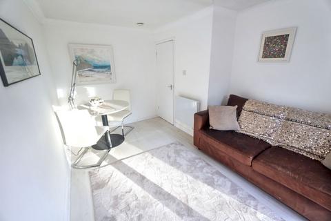 1 bedroom flat for sale, Queen Alexandra Road, High Wycombe HP11