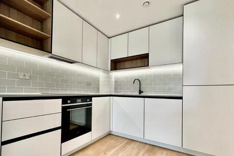 2 bedroom apartment for sale, Fairbank House, London NW9