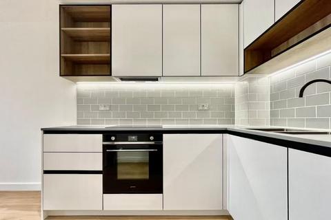 2 bedroom apartment for sale, Fairbank House, London NW9