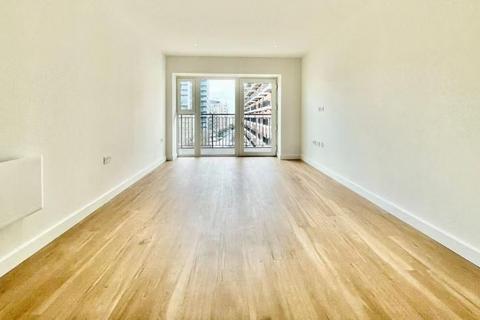 2 bedroom apartment for sale, Fairbank House, London NW9