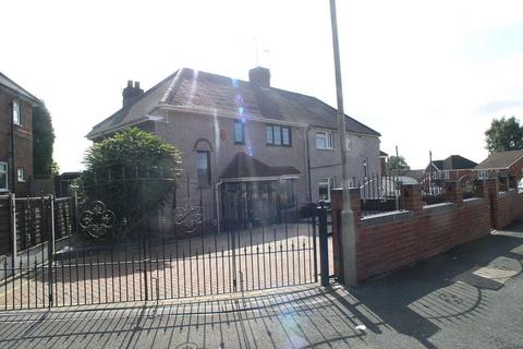 3 bedroom semi-detached house to rent, Tiled House Lane, Brierley Hill DY5