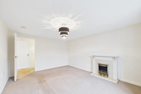2 bedroom apartment to rent, Lloyd Close, Cheltenham, Glos, GL51
