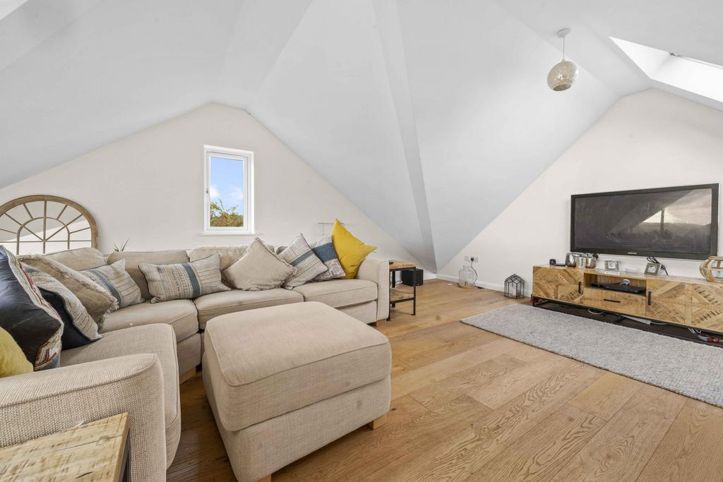 1st Floor Living Rm