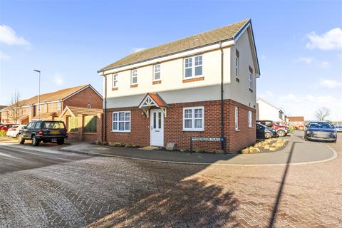 3 bedroom detached house for sale, Matheson Place, Littlehampton BN17