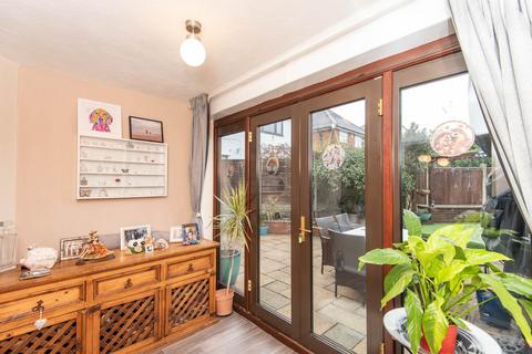 3 bedroom detached house for sale, Broomfield Avenue, Chesterfield S41