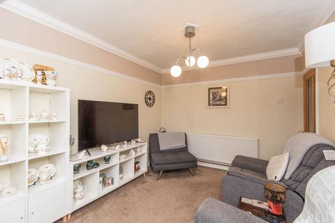 3 bedroom detached house for sale, Broomfield Avenue, Chesterfield S41