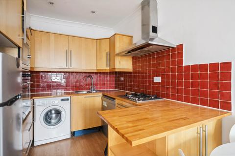 3 bedroom flat to rent, Devonshire Terrace, London, W2