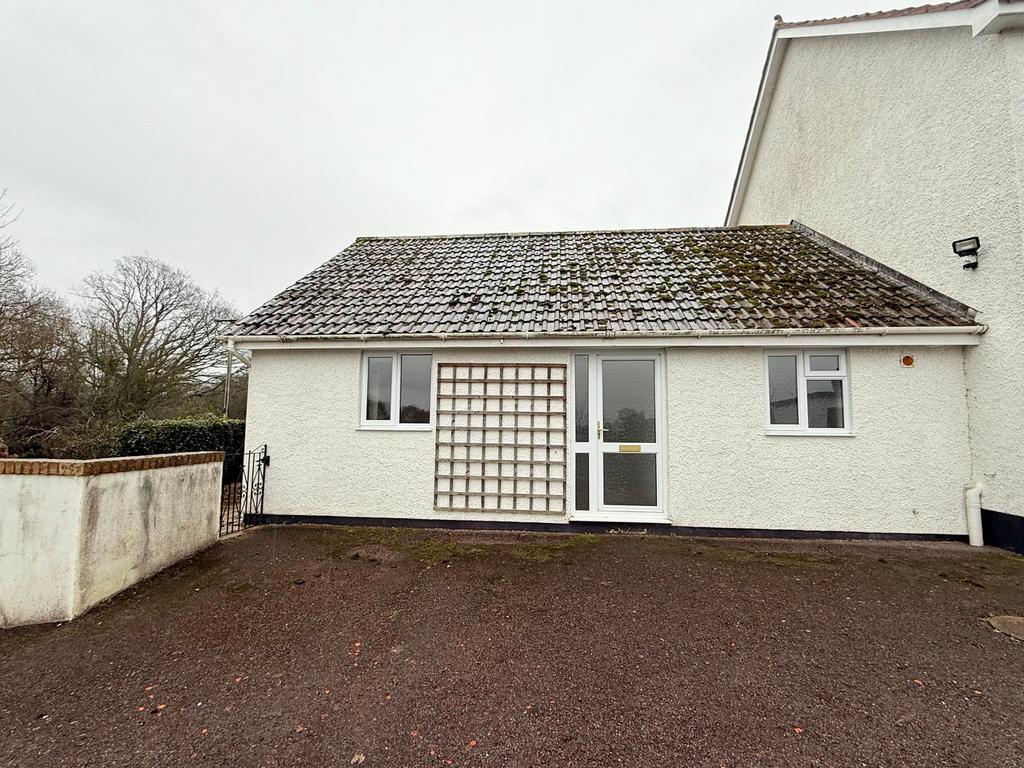 Annexe Front picture