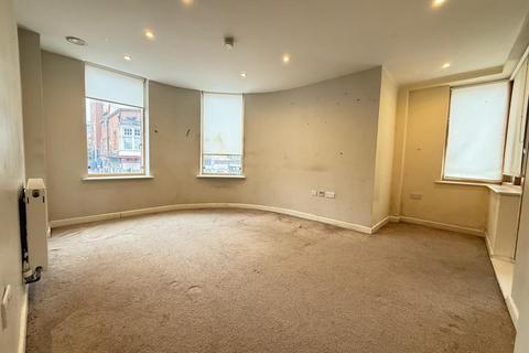 2 bedroom flat for sale, High Road, Ilford