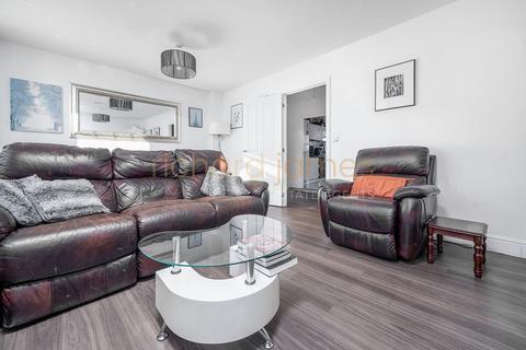 undefined, Bunns Lane, Mill Hill, NW7