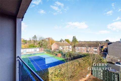2 bedroom flat to rent, Pynnacles Close, Stanmore, HA7