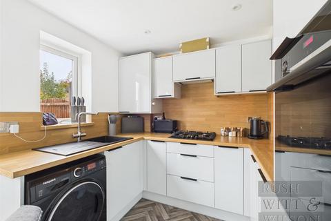 2 bedroom semi-detached house for sale, Pentland Close, St. Leonards-On-Sea
