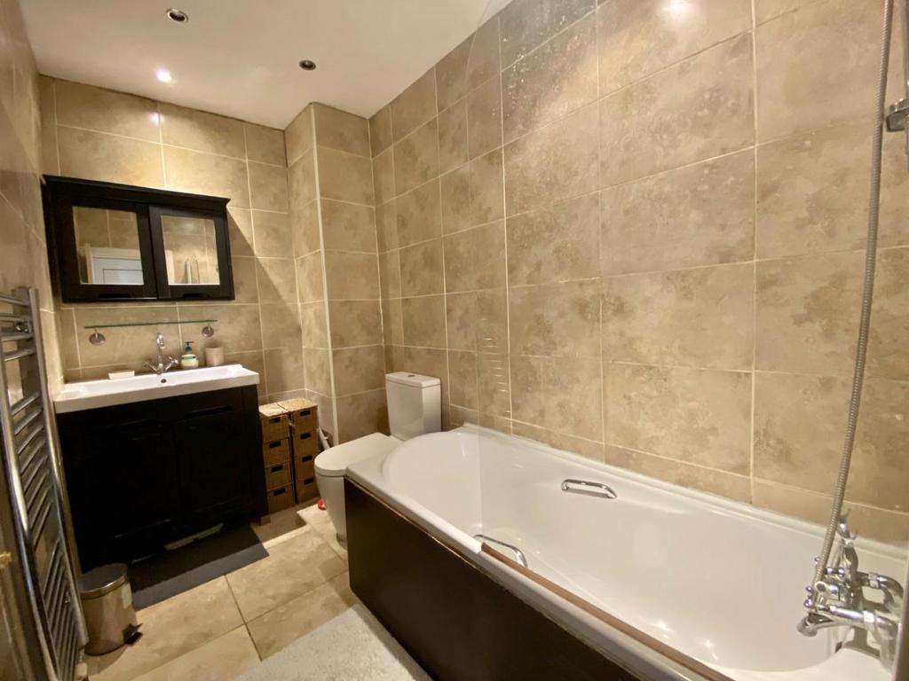 Bathroom.jpeg