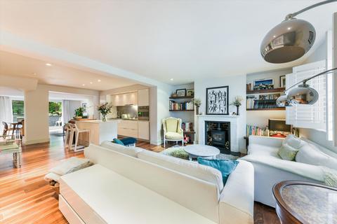 2 bedroom maisonette to rent, Southgate Road, London, N1