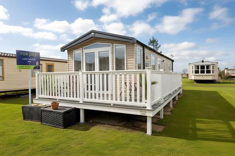 undefined, Sea End Boat House, Burnham-on-crouch CM0