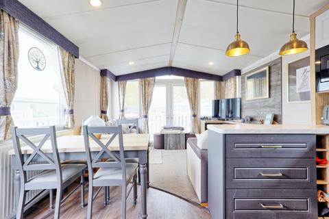 undefined, Sea End Boat House, Burnham-on-crouch CM0