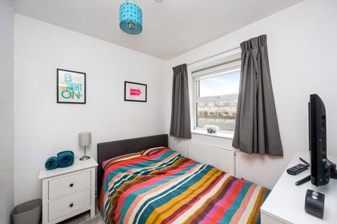 3 bedroom flat for sale, Kingsway, Hove, BN3