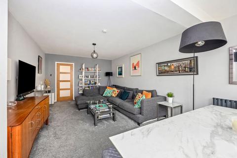 3 bedroom flat for sale, Kingsway, Hove, BN3