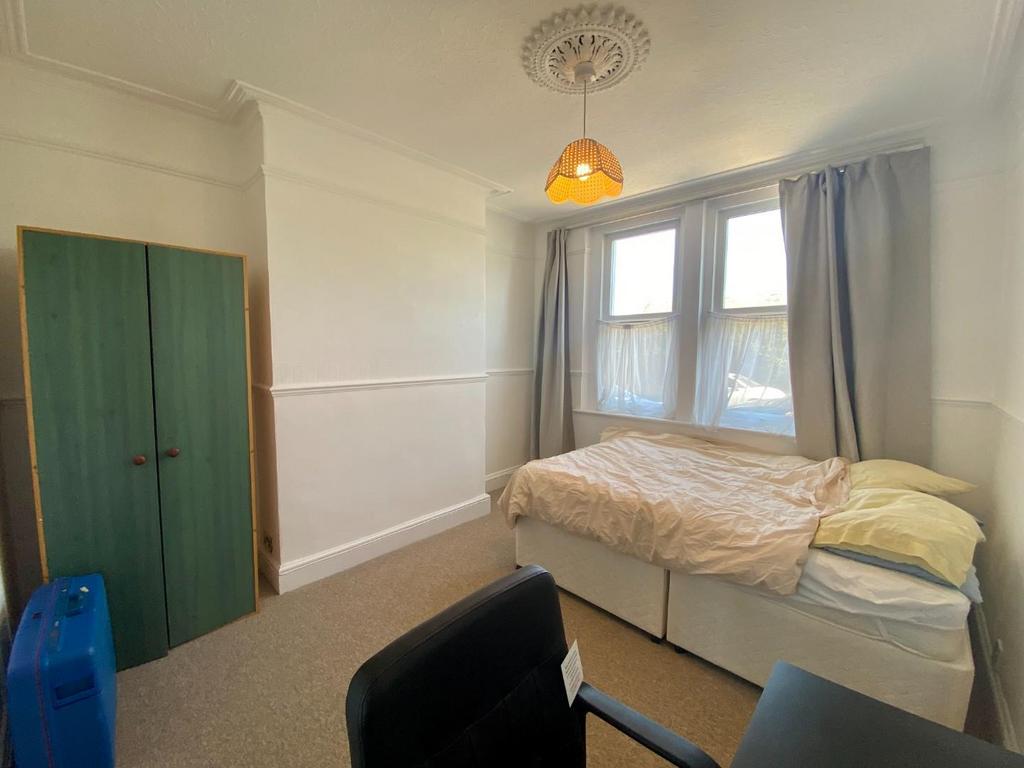 Bedroom 2.jpeg