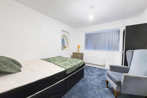 1 bedroom in a house share to rent, Woodway Lane, Coventry CV2