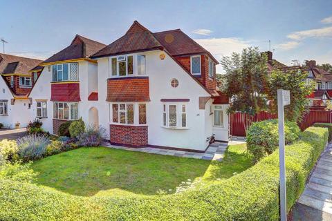 3 bedroom semi-detached house to rent, Chilmark Gardens, New Malden KT3