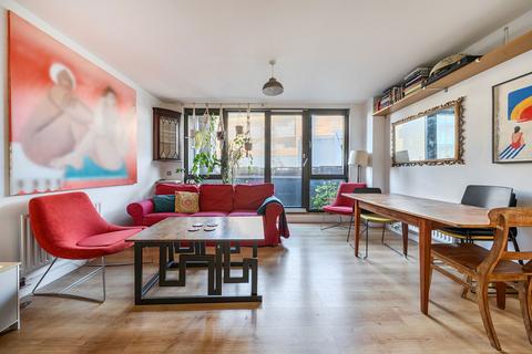 2 bedroom apartment for sale, Spencer Way, London E1