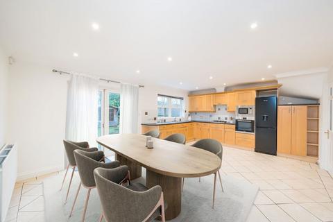 4 bedroom semi-detached house for sale, Sandringham Mews, Hampton TW12