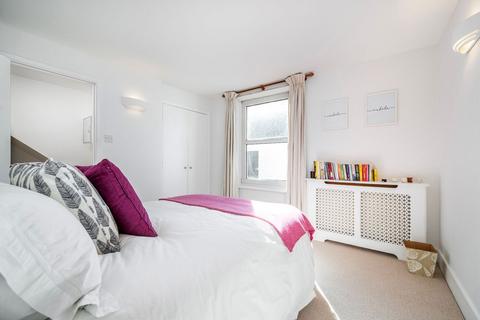 2 bedroom flat for sale, Orbain Road, London SW6