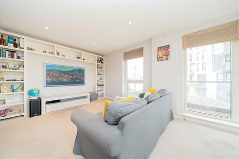 2 bedroom flat for sale, Dairy Close, London SW6