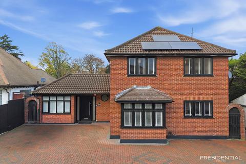 undefined, Grove Hill, London E18