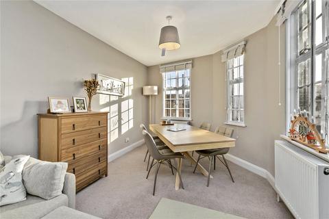 2 bedroom apartment to rent, Kew Road, Richmond, TW9