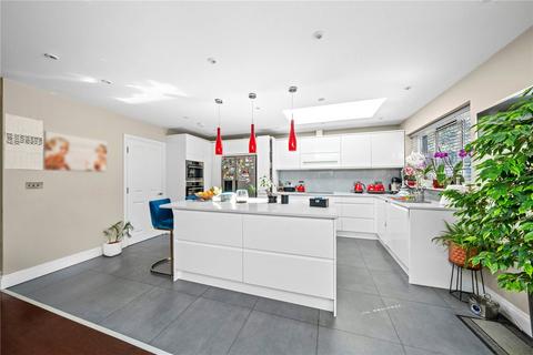 4 bedroom semi-detached house to rent, Bowness Crescent, London, SW15