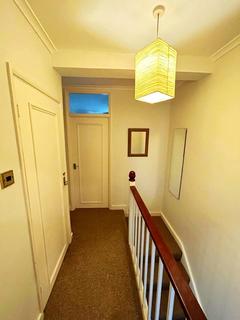 3 bedroom flat to rent, Spencer Park, London, SW18