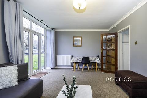 3 bedroom flat to rent, Spencer Park, London, SW18