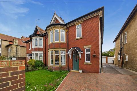 5 bedroom semi-detached house for sale, Hawthorn Gardens, Whitley Bay