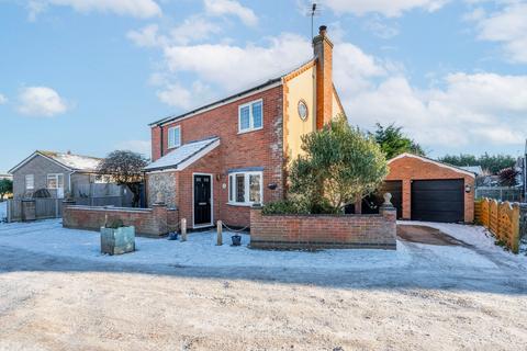 4 bedroom detached house for sale, Bethel Drive, Kessingland
