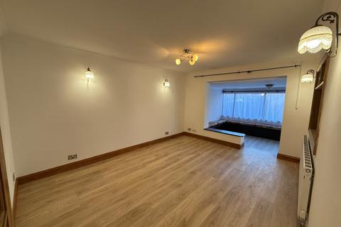undefined, The Gardens, Feltham, TW14