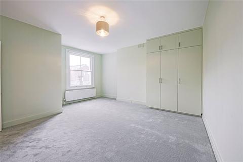 3 bedroom apartment to rent, Drakefield Road, SW17
