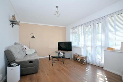 1 bedroom flat for sale, Farmlands Close, Polegate