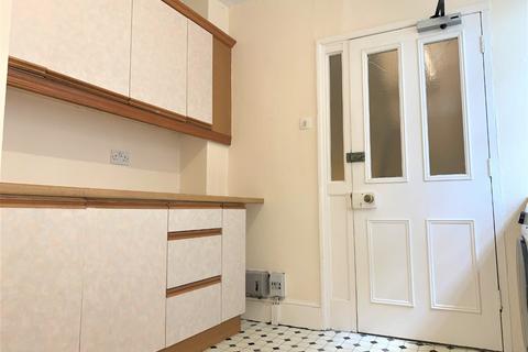 2 bedroom apartment to rent, Cambray Place, Cheltenham, Gloucestershire, GL50 1JS