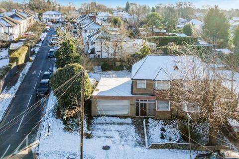 3 bedroom semi-detached house for sale, Shelvers Way, Tadworth KT20
