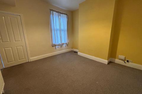 2 bedroom terraced house to rent, Belvoir Street