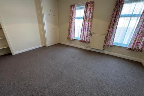 2 bedroom terraced house to rent, Belvoir Street
