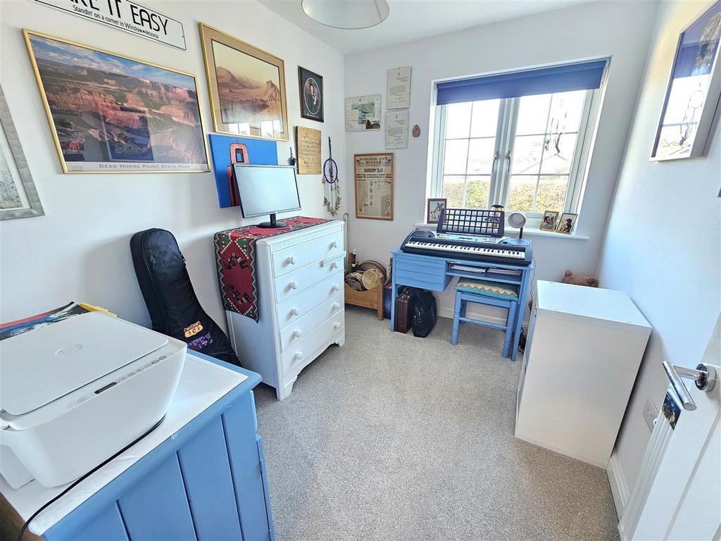 Bedroom 3.jpg