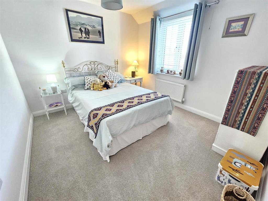 Bedroom 2.jpg