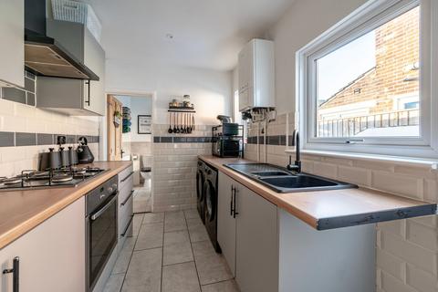 3 bedroom terraced house for sale, Maidstone Road, Lowestoft
