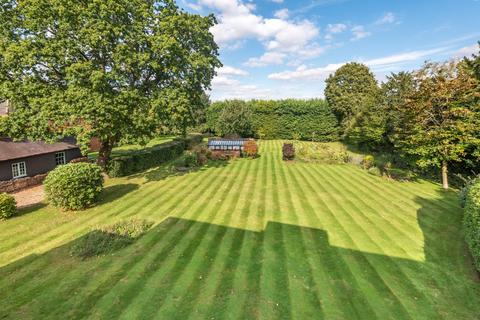 undefined, Vicarage Road, Yateley, Hampshire