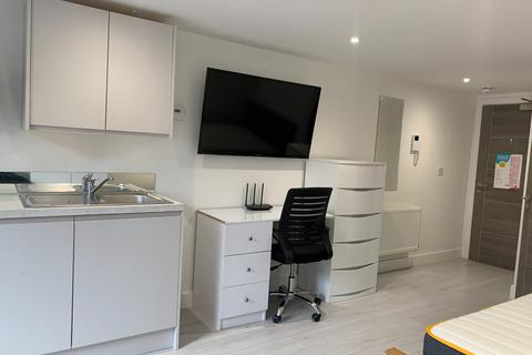1 bedroom flat to rent, Millstone Lane, Leicester, LE1