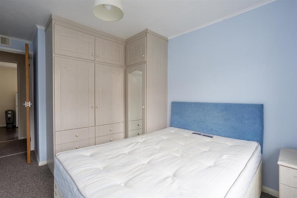 4 Westerdale Court 10.jpg