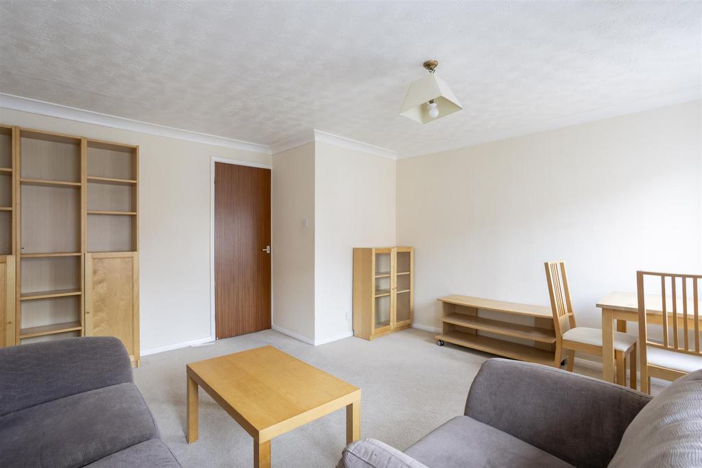 4 Westerdale Court 3.jpg